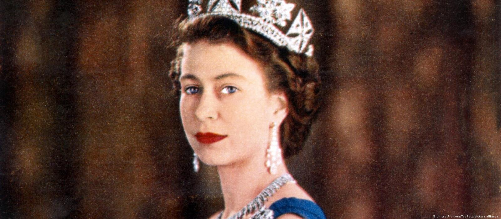 Rainha Elizabeth 2ª completa 70 anos no trono do Reino Unido