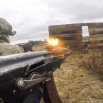 Algumas tropas russas mobilizadas perto da fronteira com a Ucrânia retornam aos quartéis