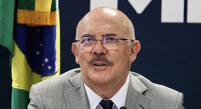 Título de Cidadania a ministro da Educação é sancionado pela Governadoria