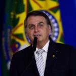 Presidente Bolsonaro fala sobre desempenho do PIB e faz um balanço do Governo