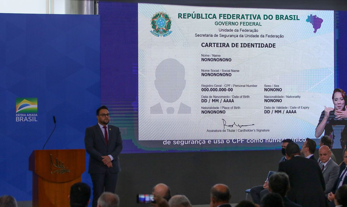 Governo lança carteira nacional de identidade com registro único