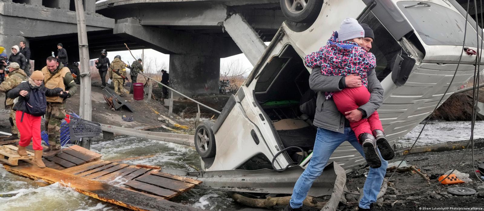 + Últimas notícias: Corredores humanitários são abertos +