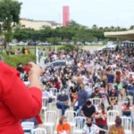 Com 15 dias de greve, cálculos para apresentação de nova proposta aos professores da rede municipal de Goiânia seguem em andamento