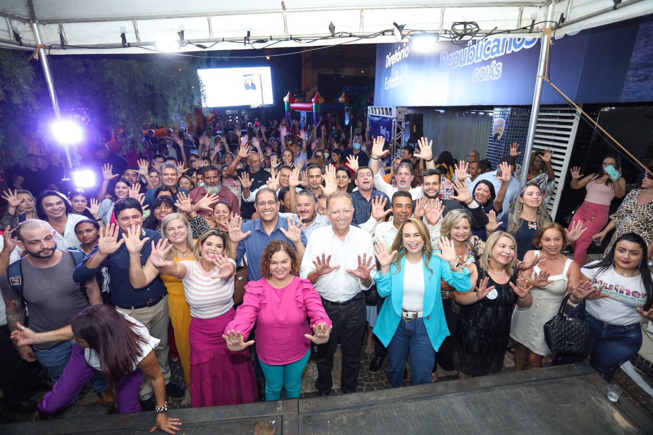 Evento organizado pela primeira dama da cidade, Thelma Cruz e pela representante das mulheres do partido Republicanos filia mais 200 mulheres