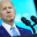 Biden diz que mundo enfrenta “hora negra” com guerra na Ucrânia