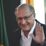 Alckmin testa positivo para Covid-19 na véspera do lançamento de chapa com Lula