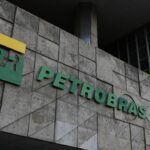 Governo federal anuncia troca de presidente da Petrobras