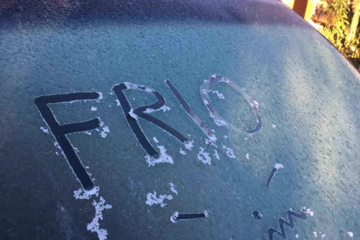 Massa de ar frio começa a se dissipar, mas temperatura ainda é baixa