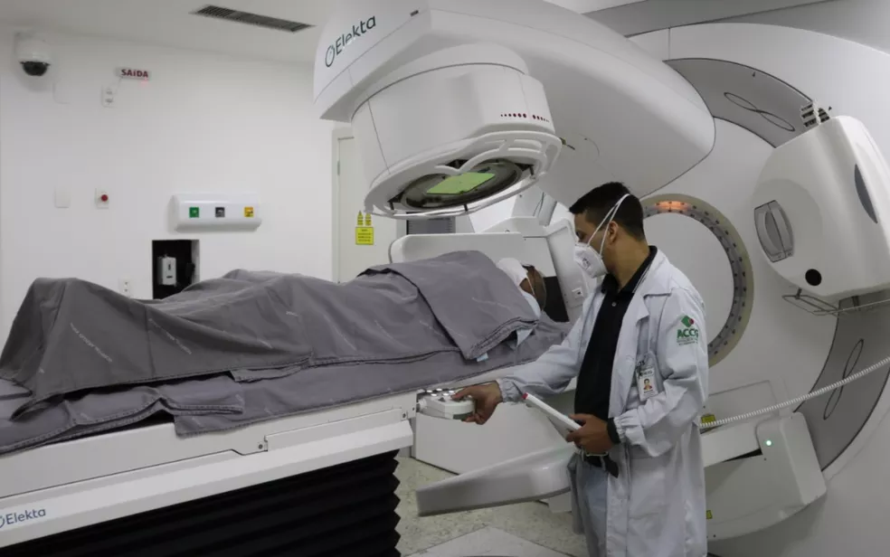 Rogério Cruz isenta governo de pagar taxa para construir Hospital do Câncer em Goiânia