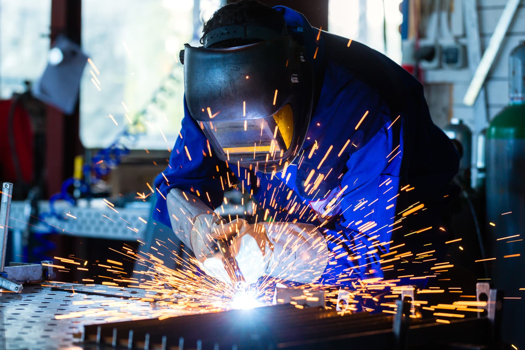 Goiânia disponibiliza 150 vagas em cursos gratuitos na área industrial