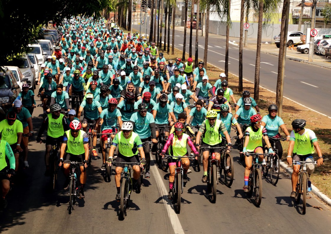 Em Goiânia, Pedala Tour reúne mais de 1,7 mil ciclistas