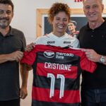 Flamengo anuncia a atacante Cristiane para o futebol feminino