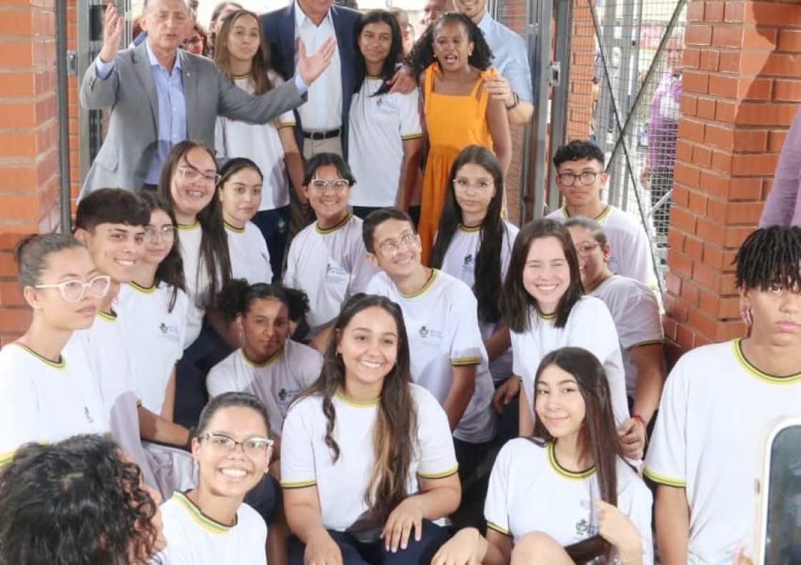 Goiânia: “Nossas escolas são as melhores e servem de modelo para colégios particulares”, afirma da Daniel Vilela