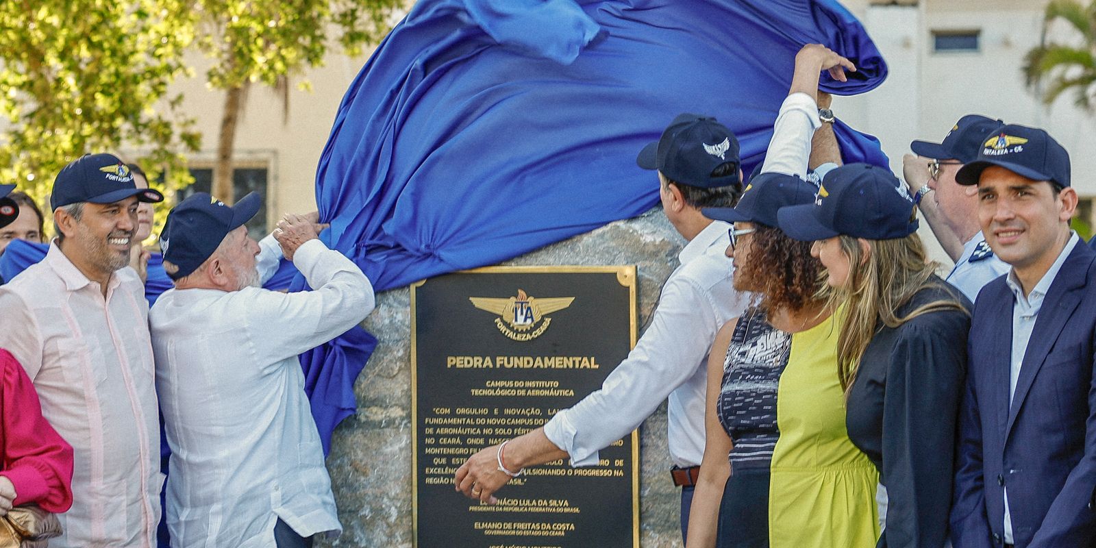 Lula lança pedra fundamental do campus do ITA em Fortaleza