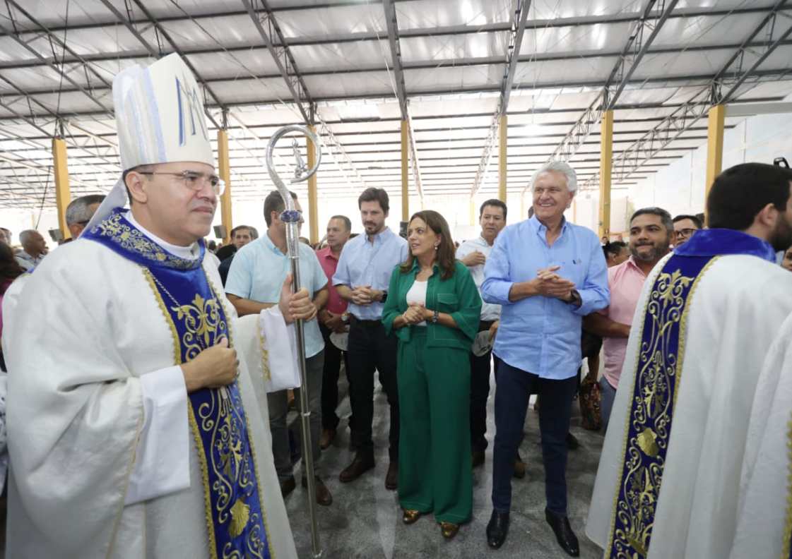 Niquelândia: Caiado sanciona lei que cria Dia do Romeiro de Nossa Senhora de Muquém