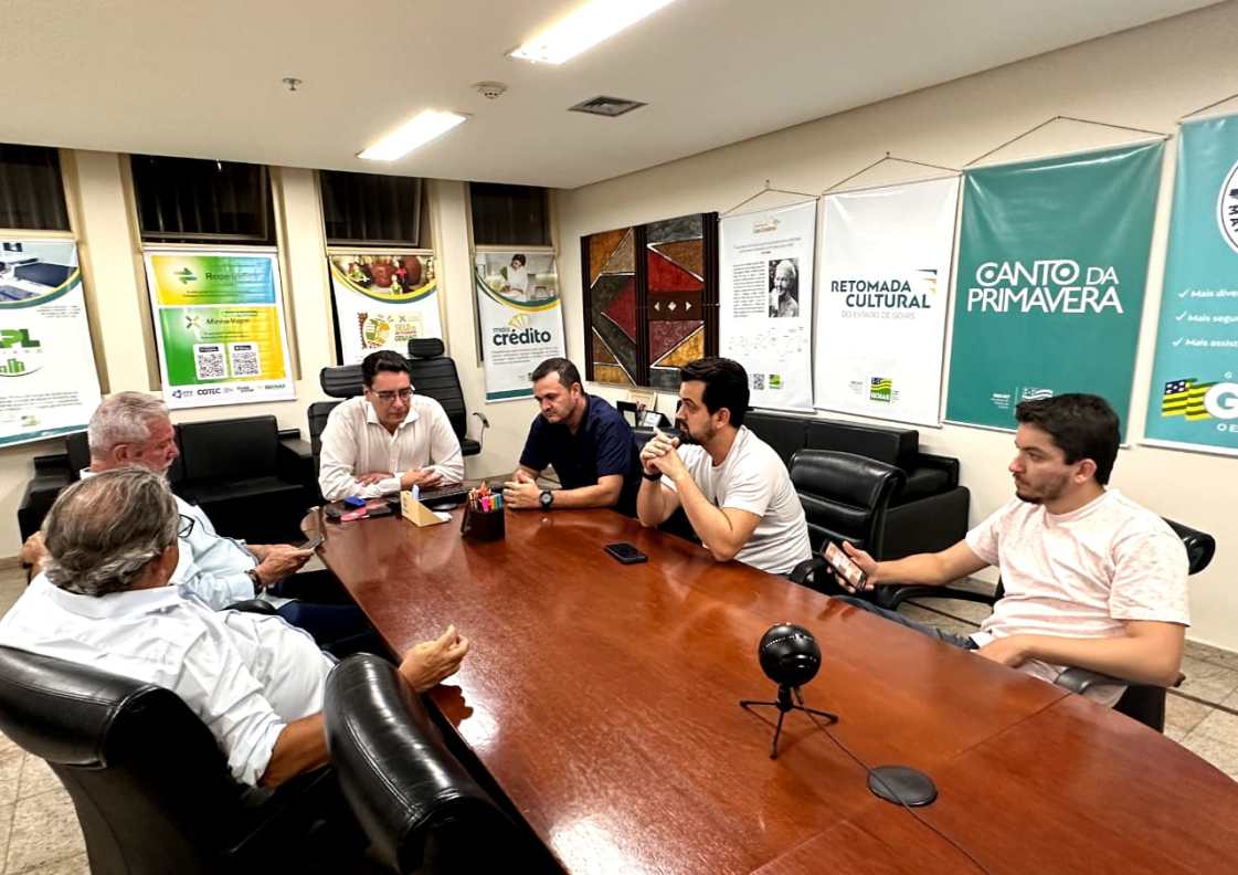 Pré-carnaval de Goiânia terá encontro de trios na Avenida Mutirão