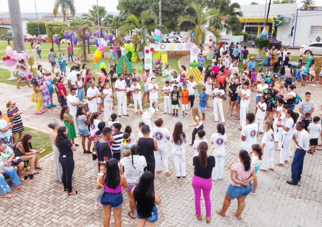 Três Ranchos: Dia das Crianças é celebrado com uma grande festa em praça pública pela gestão municipal