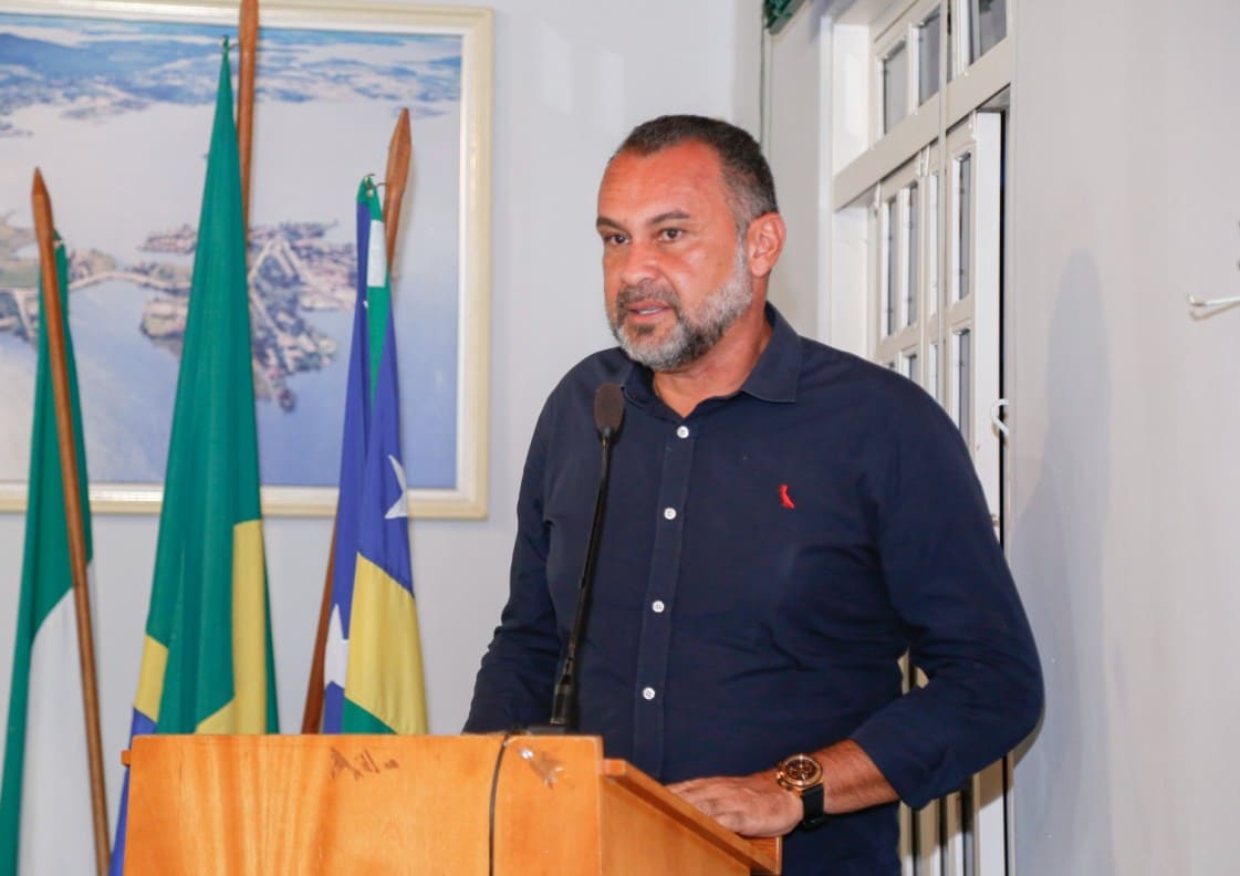 Três Ranchos: Haroldinho Calaça Coelho participa de entrevista em Tv Web e demostra conhecimento e preparo na vida pública