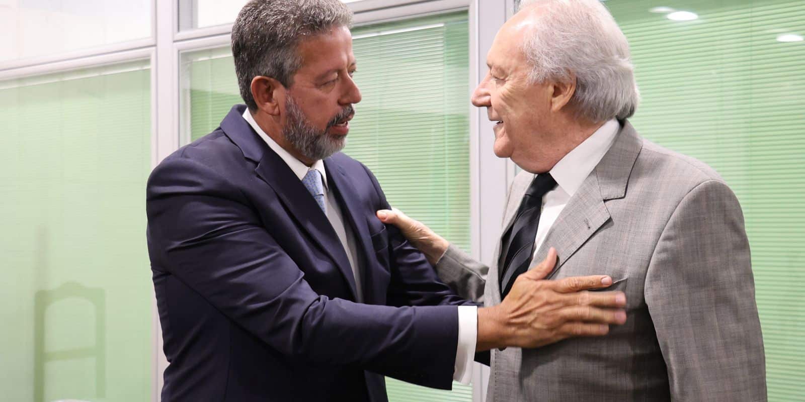 Lewandowski faz “visita de cortesia” a Arthur Lira na Câmara