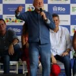 Lula lança pedra fundamental do IFRJ no Complexo do Alemão