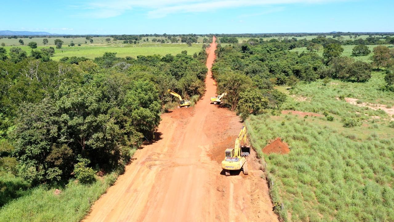 Começou a pavimentação da GO-154 entre Bonópolis e Novo Planalto