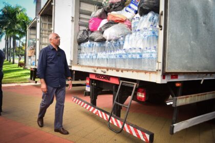 Equipes de salvamento, cestas básicas e kits de higiene e limpeza da Prefeitura de Goiânia são encaminhados para operação no Rio Grande do Sul