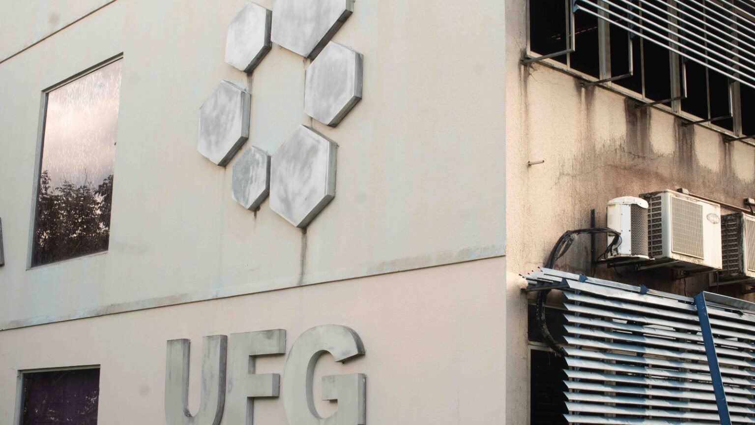 Professores da UFG decidem encerrar greve