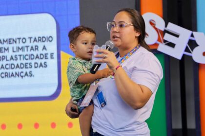 Com apoio da Escola do Futuro, startup cria revistas infantis para crianças no espectro autista