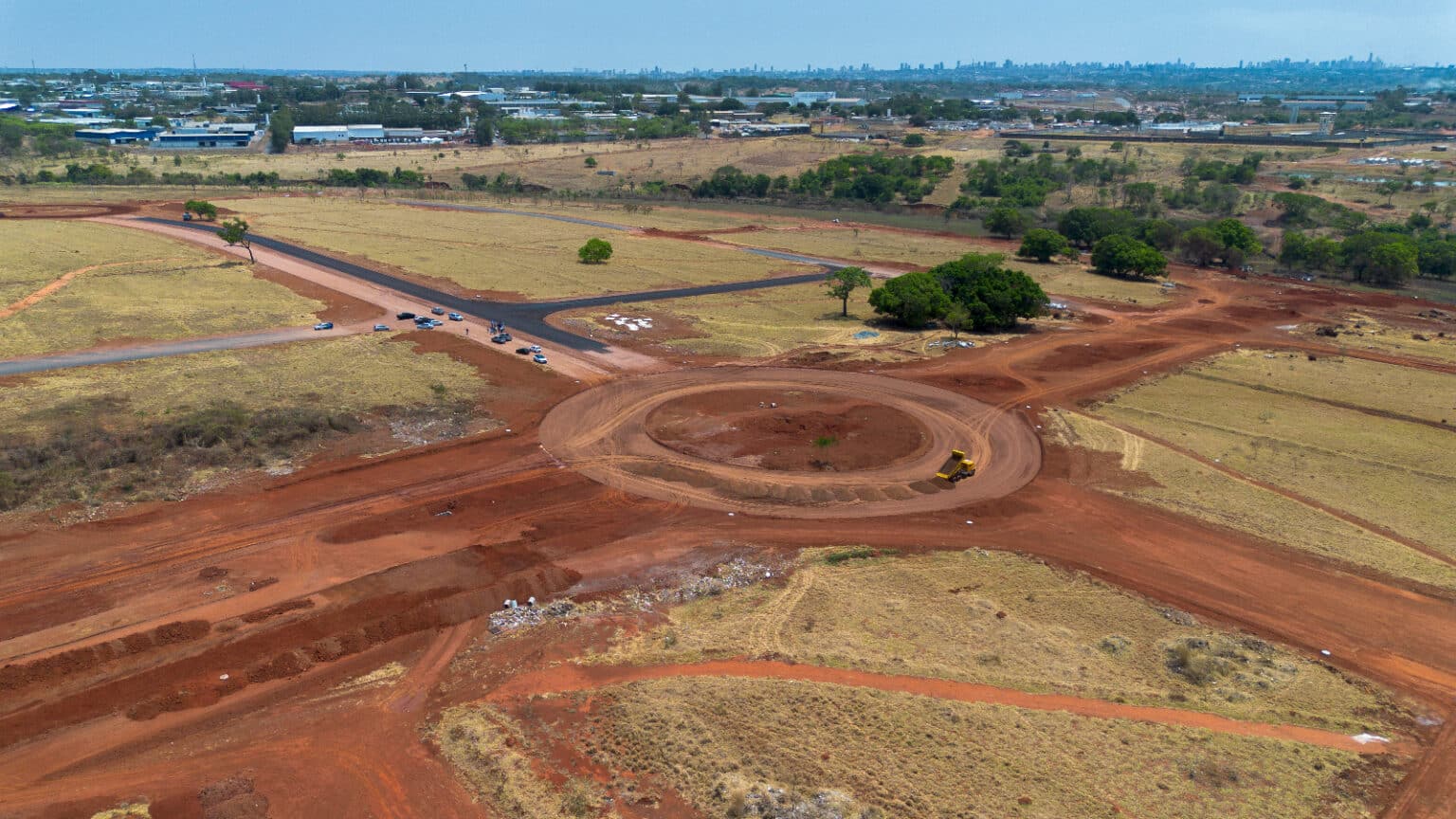 Construção do novo polo industrial de Aparecida de Goiânia avança em ritmo acelerado