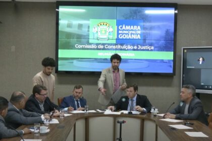 CCJ derruba vetos do prefeito a emendas incluídas pela Câmara no Refis 2024