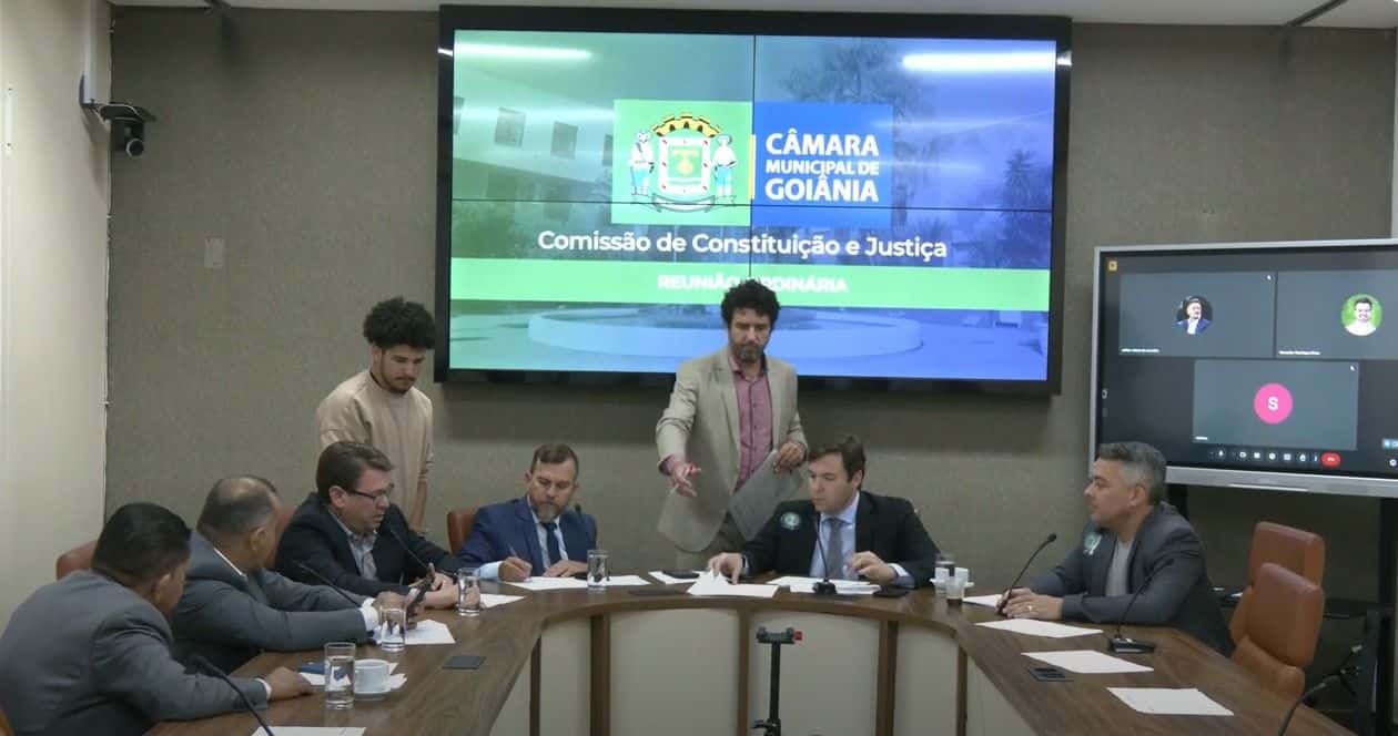 CCJ derruba vetos do prefeito a emendas incluídas pela Câmara no Refis 2024