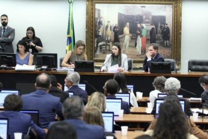 CCJ aprova análise de proposta que amplia proteção ao direito à vida desde a concepção