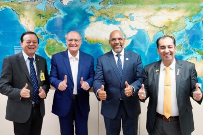 Prefeito Rogério busca R$ 70 milhões em recursos para saúde de Goiânia
