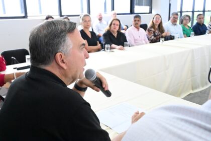Mabel detalha pagamento a prestadores de serviços de saúde em reunião com representantes do setor