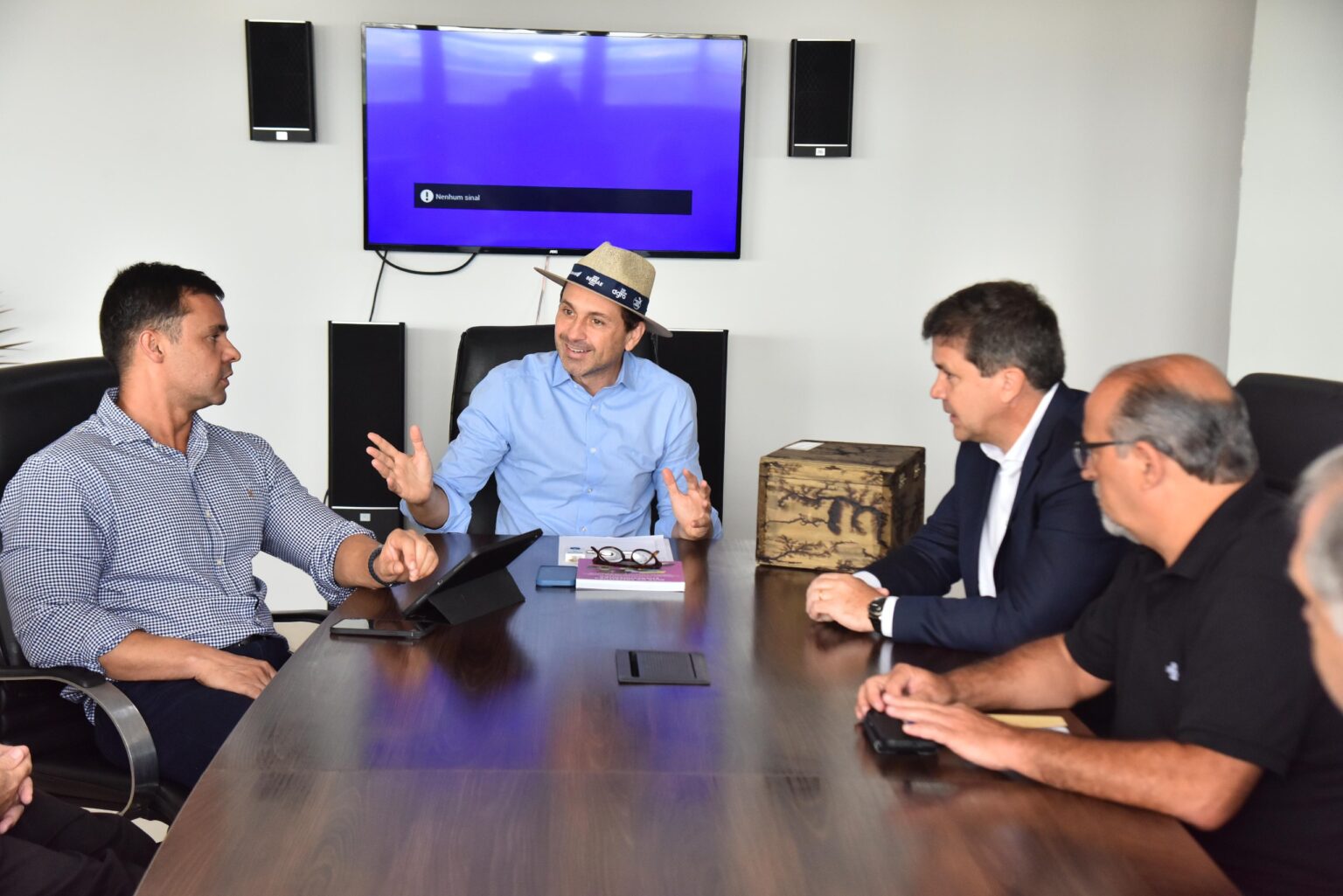 Prefeito Vilela determina diagnóstico para reestruturar a Casa do Empreendedor