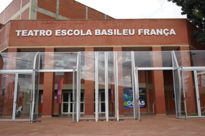 Basileu França abre mais de 1.000 vagas para cursos gratuitos de arte 