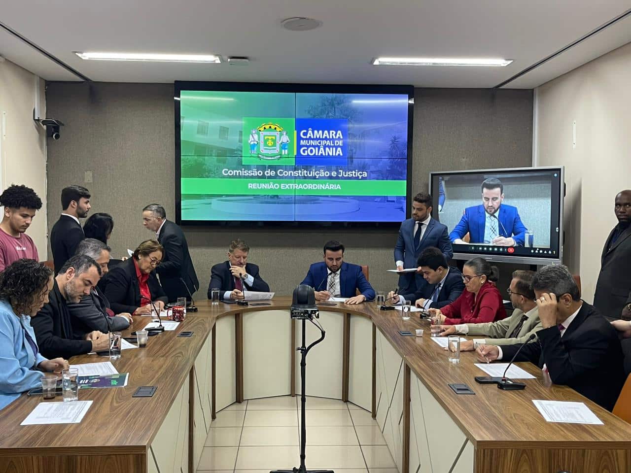 CCJ da Câmara de Goiânia retoma trabalhos com nova presidência e aprova projeto sobre agentes comunitários