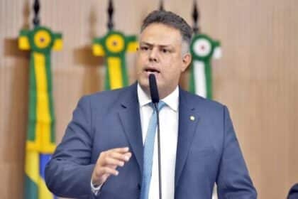 Delegado Eduardo Prado é reeleito presidente da Comissão de Segurança Pública e promete gestão eficiente e combativa