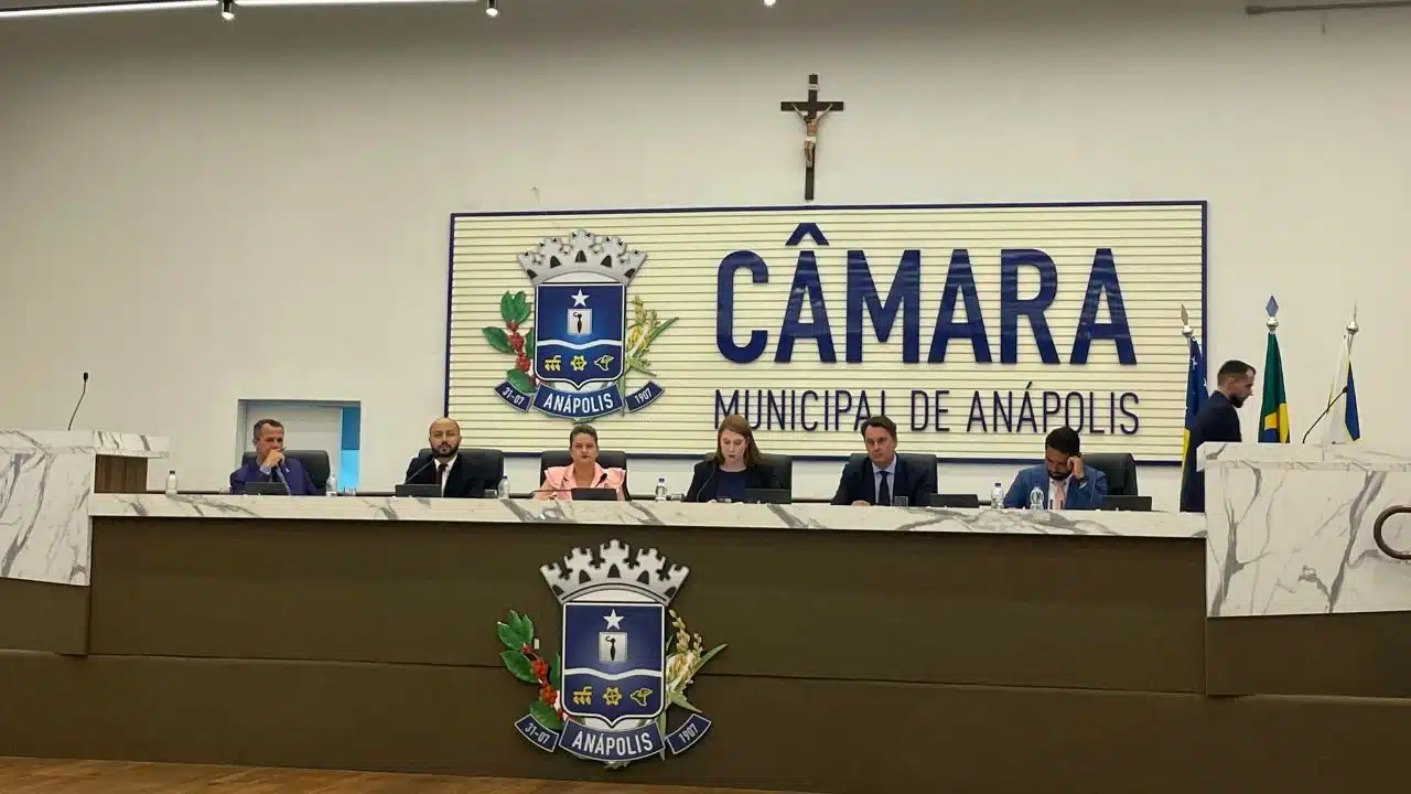 Bate-boca acalorado entre vereadores marca sessão na Câmara Municipal de Anápolis