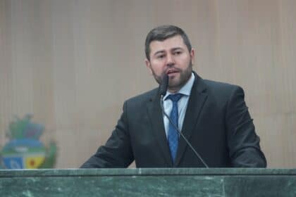 Deputado Amilton Filho propõe tornar data de emancipação de Santa Rita no Novo Destino patrimônio cultural de Goiás