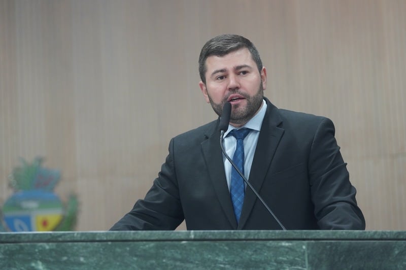 Deputado Amilton Filho propõe tornar data de emancipação de Santa Rita no Novo Destino patrimônio cultural de Goiás