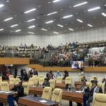 Audiência pública discute retirada de camelôs da Rua 44 e impacto no comércio local