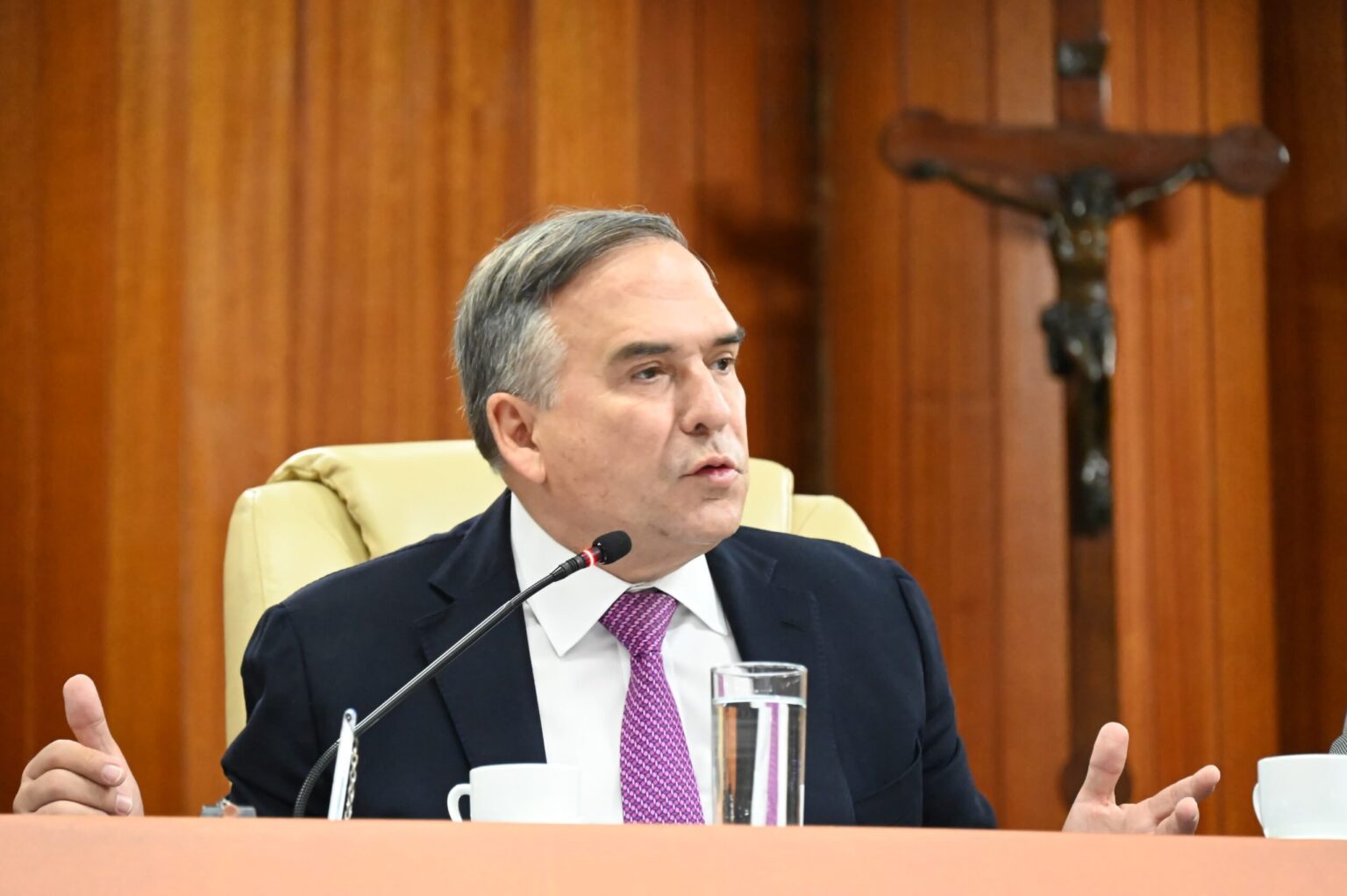 Prefeito Sandro Mabel declara dívida de R$ 3,4 bilhões como “Impagável” e anuncia medidas emergenciais