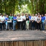 Prefeito Mabel recebe certificado internacional que reconhece Goiânia como uma das cidades mais arborizadas do Brasil