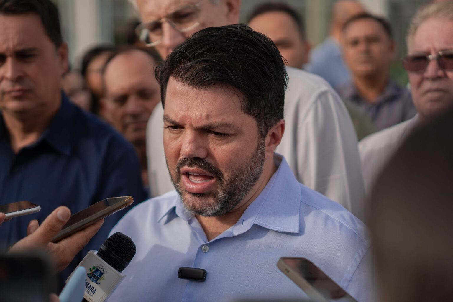 Prefeito Márcio Corrêa endurece relação com a Saneago e impõe prazo para reparos