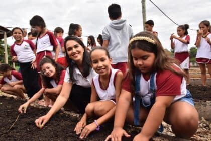 Aparecida celebra o Dia Mundial da Água com plantio de mudas no Viveiro Cerrado