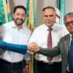 Thialu Guiotti articula com prefeito Sandro Mabel mutirão para regularização de bares no Setor Marista