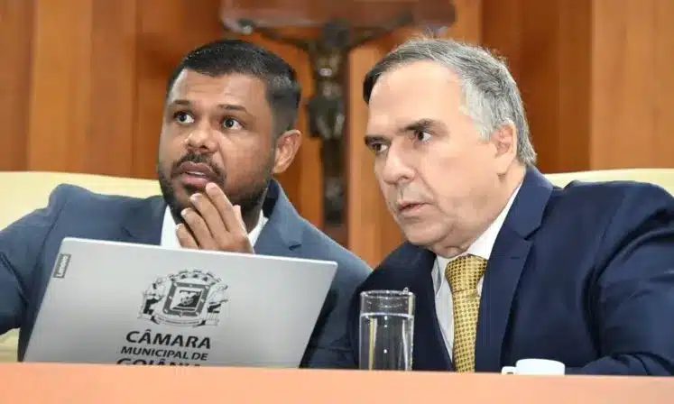 Romário Policarpo sinaliza apoio a Sandro Mabel e avalia disputar vaga na Assembleia