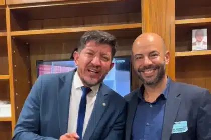 Pires do Rio recebe celulares da Receita Federal e garante R$ 250 mil para a Festa da Pecuária com apoio de Glaustin da Fokus