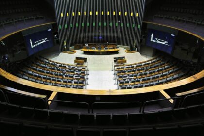 Goiás deve ganhar mais uma cadeira na Câmara dos Deputados em 2026